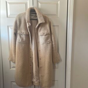 Jessica Simpson Cream Teddy Jacket with Soft Texture and Prominent Collar